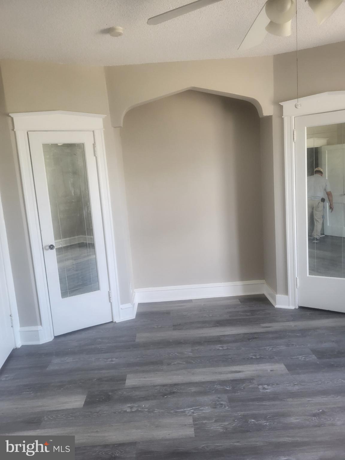 CRESCENTVILLE - Residential