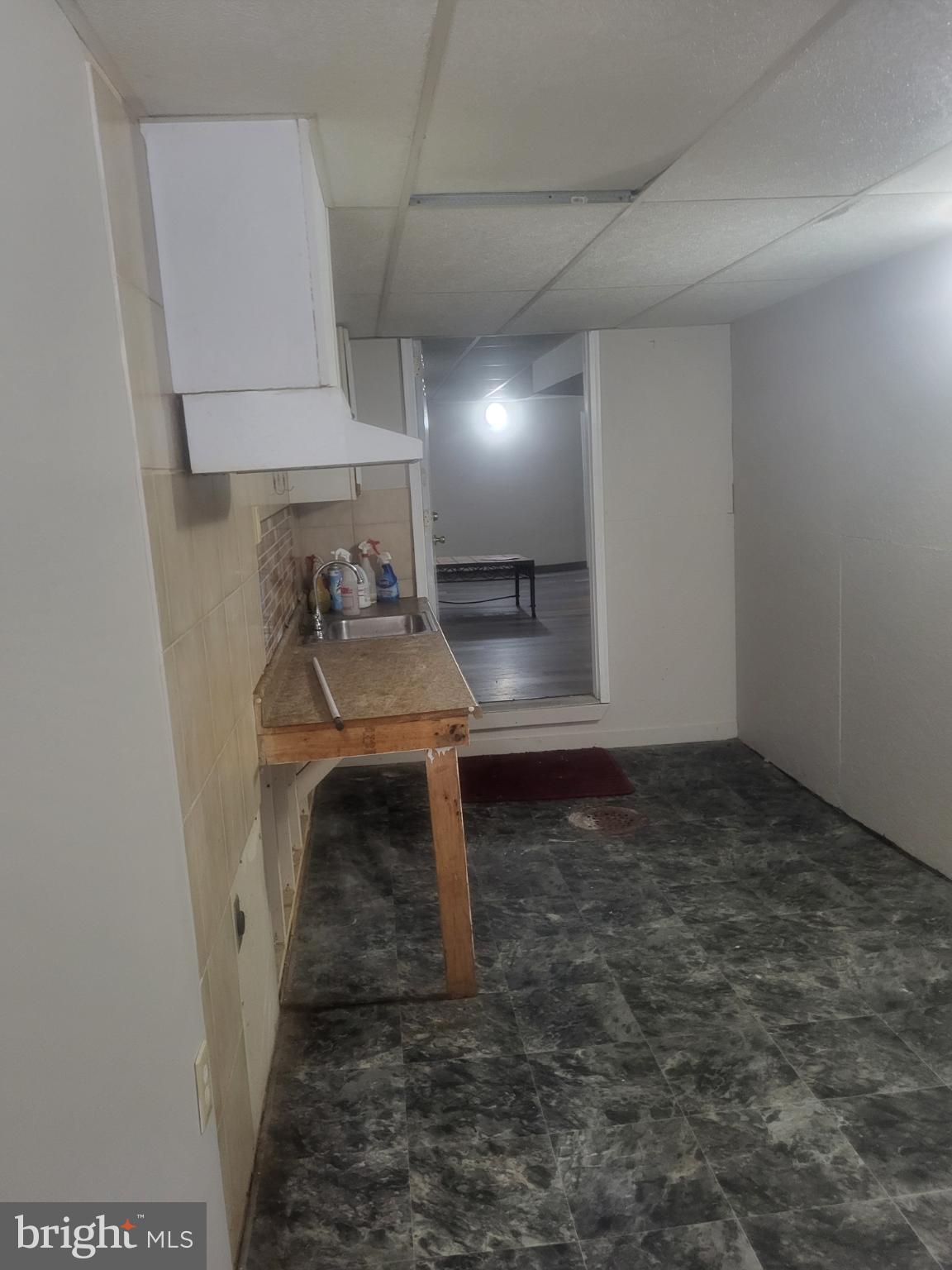 CRESCENTVILLE - Residential