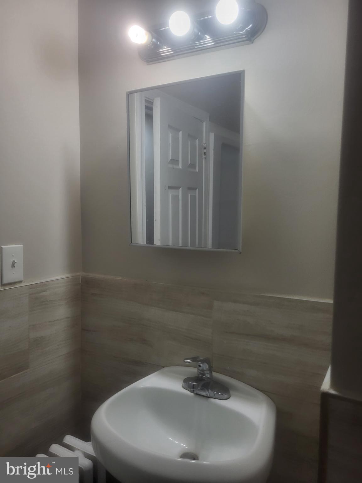 CRESCENTVILLE - Residential