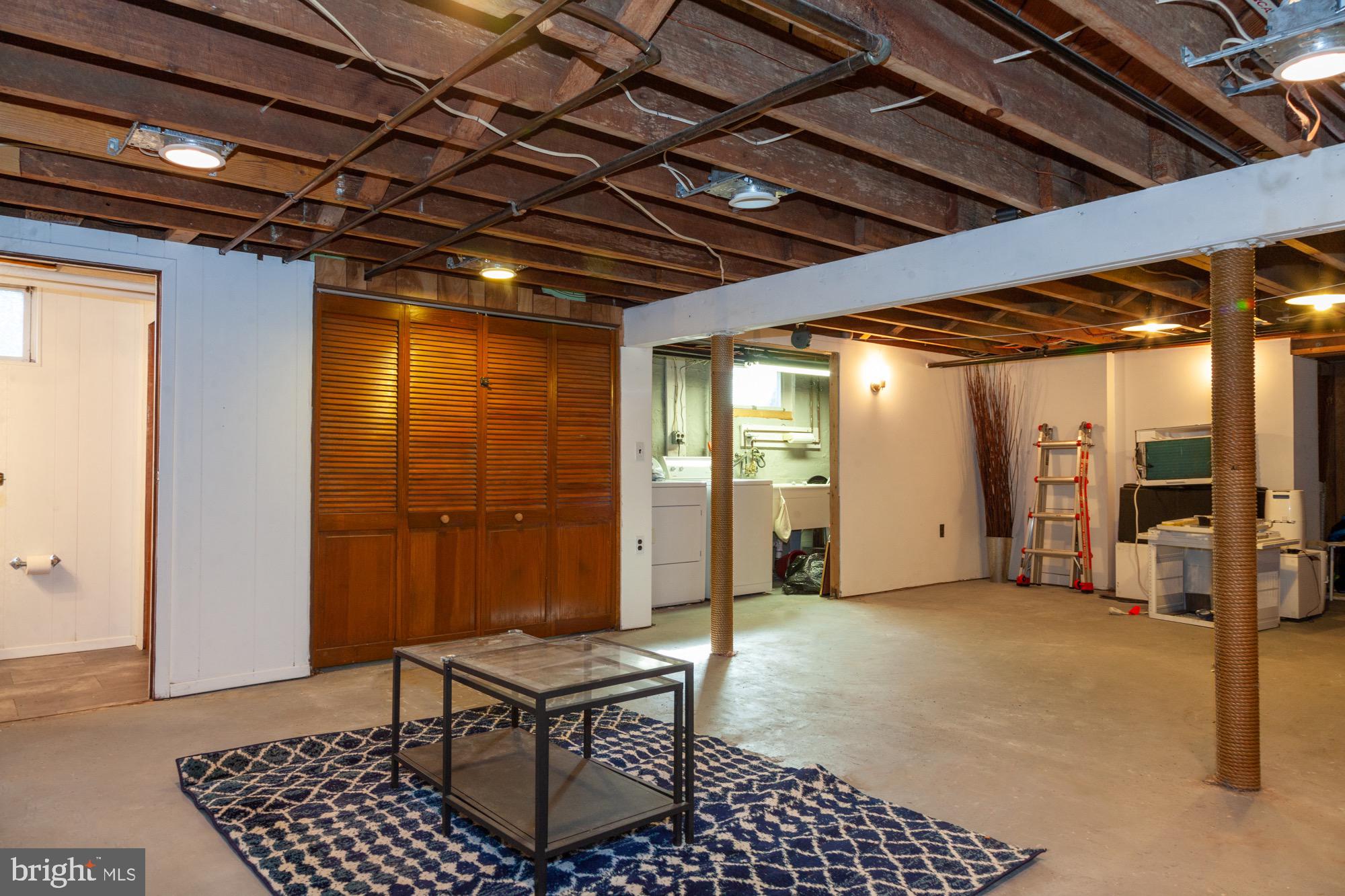 LAVENDER HILL - Residential