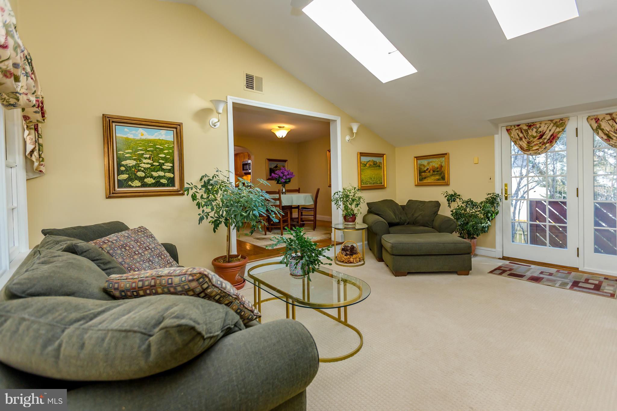 RUXTON - Residential