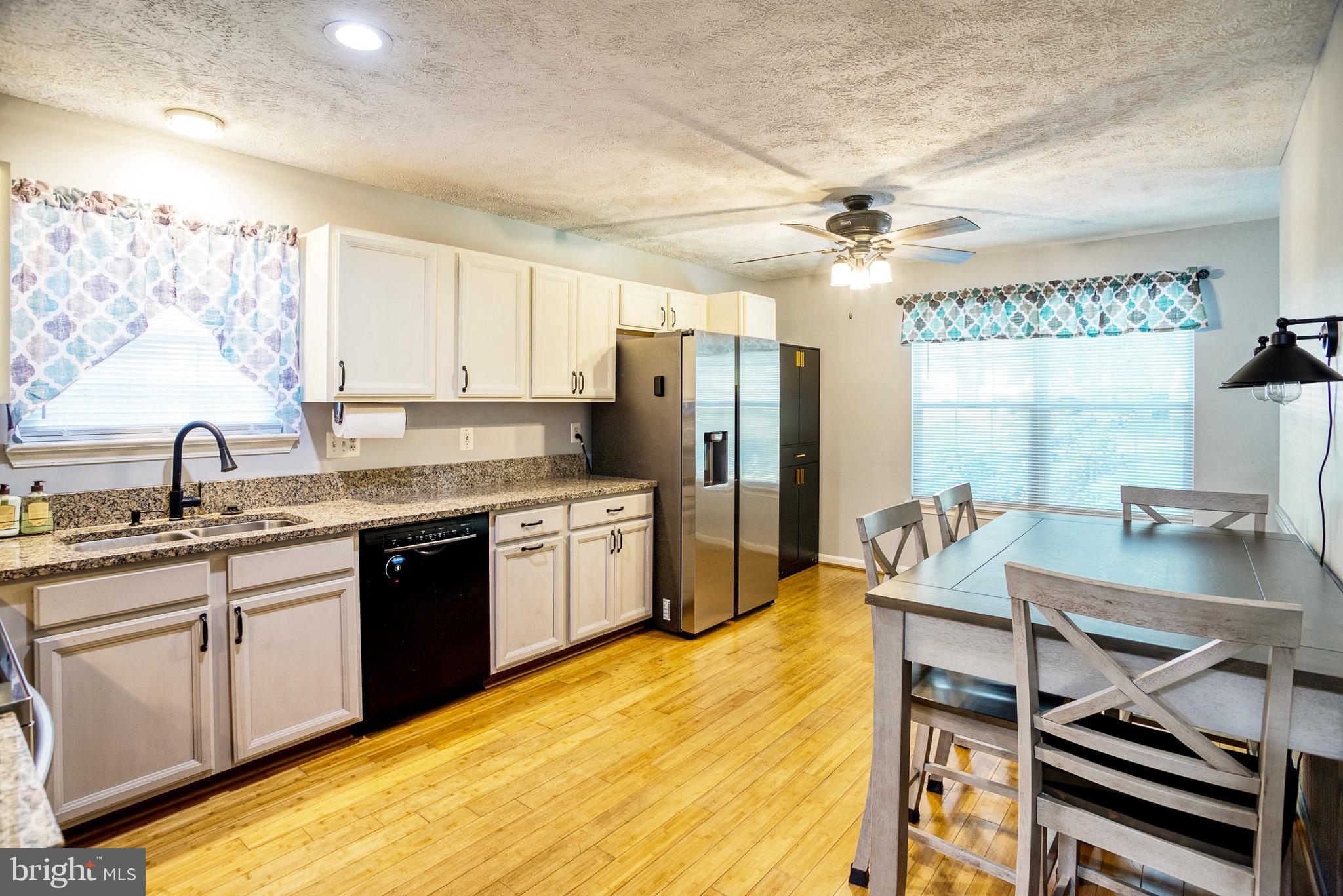 26082 CRESENT LANE