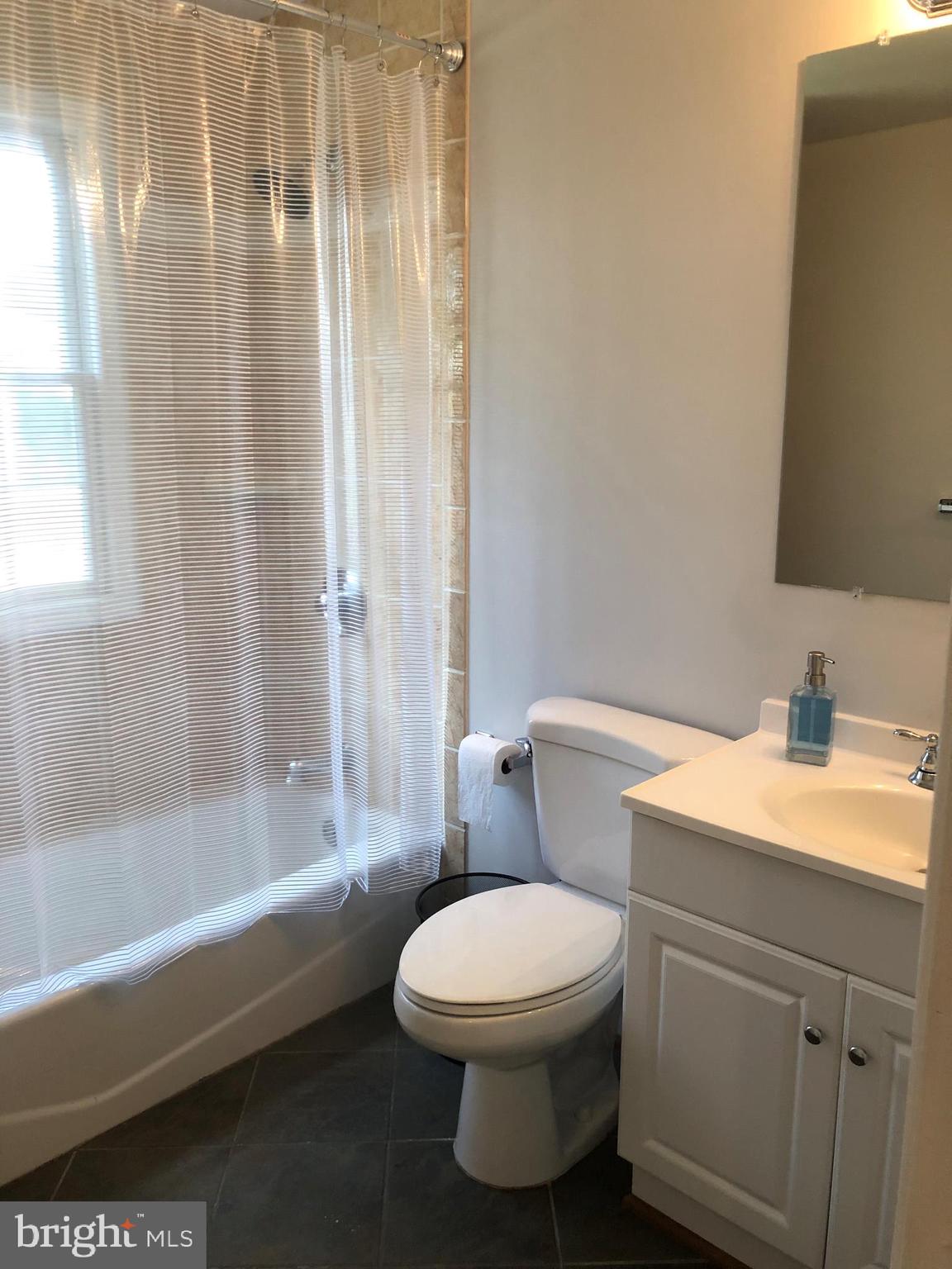 HYBLA VALLEY FARMS - Residential Lease