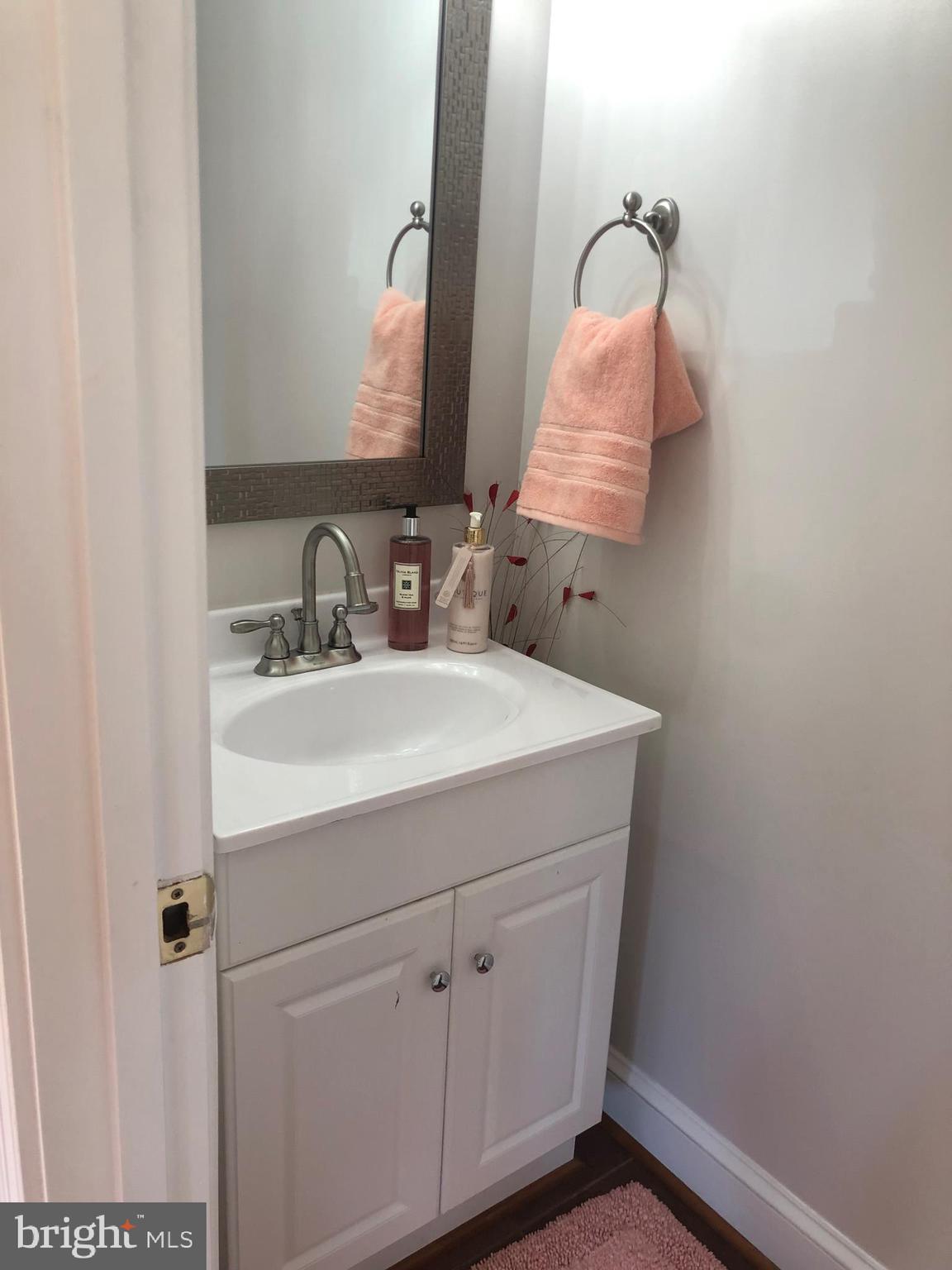 HYBLA VALLEY FARMS - Residential Lease