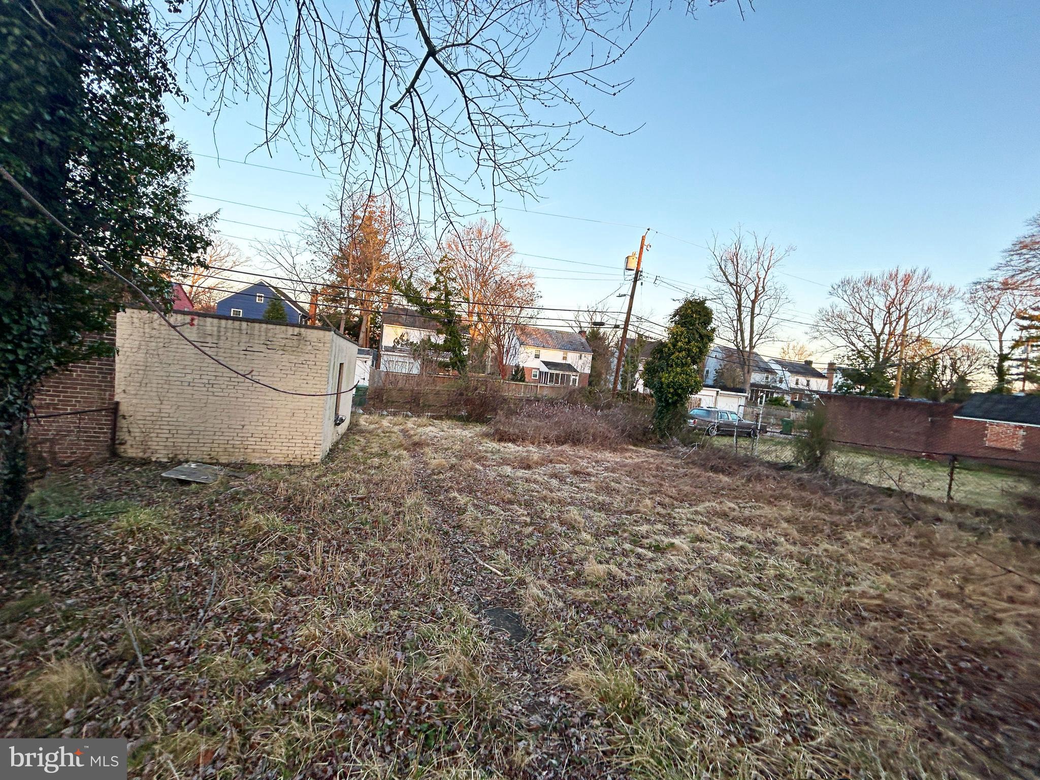 HAMILTON HILLS - Residential