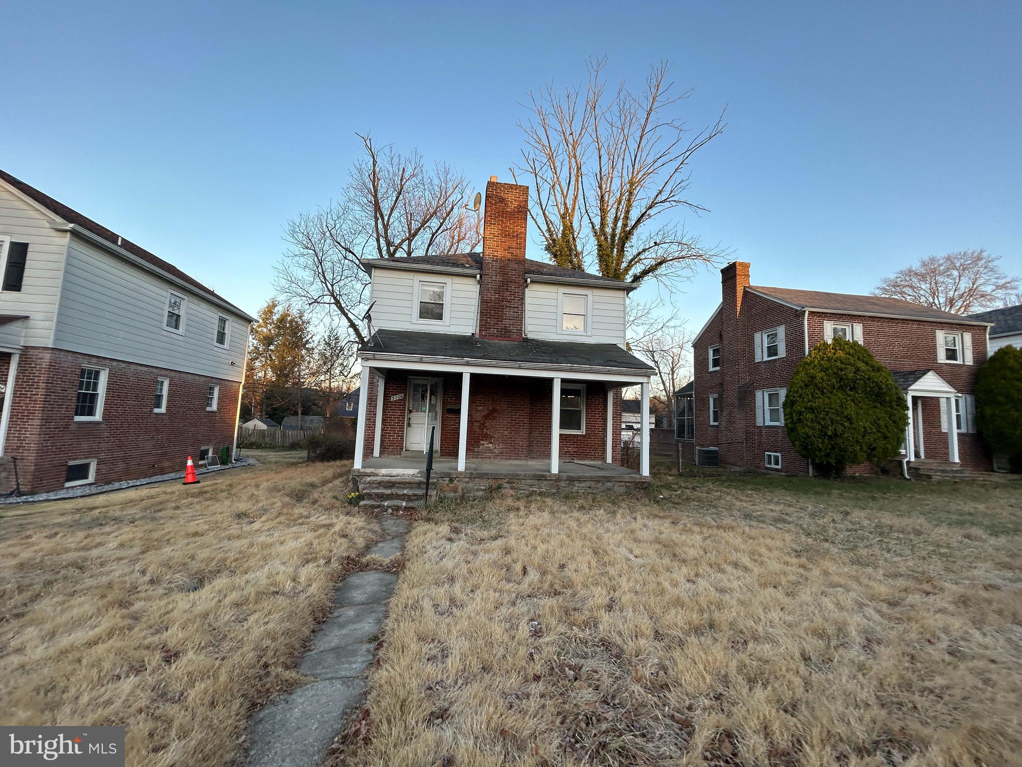 HAMILTON HILLS - Residential