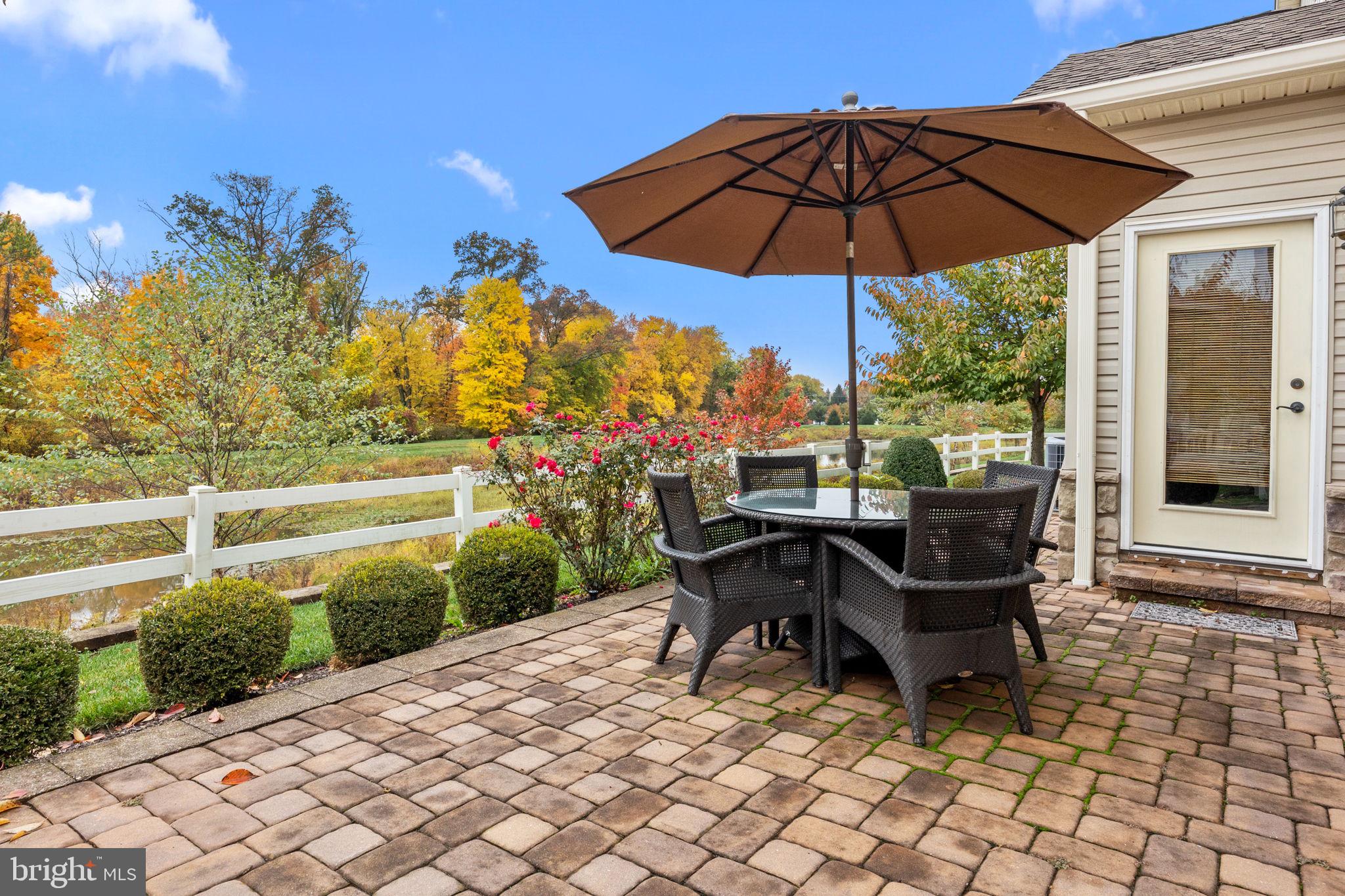 VILLAS OF NEWTOWN - Residential