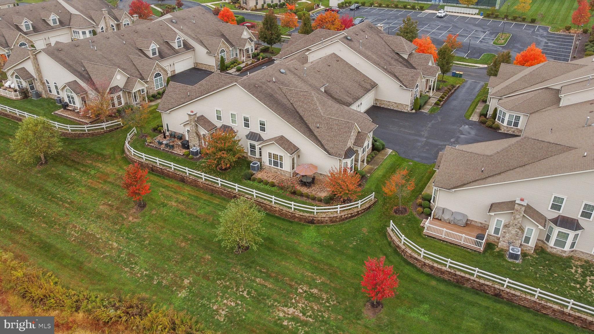 VILLAS OF NEWTOWN - Residential