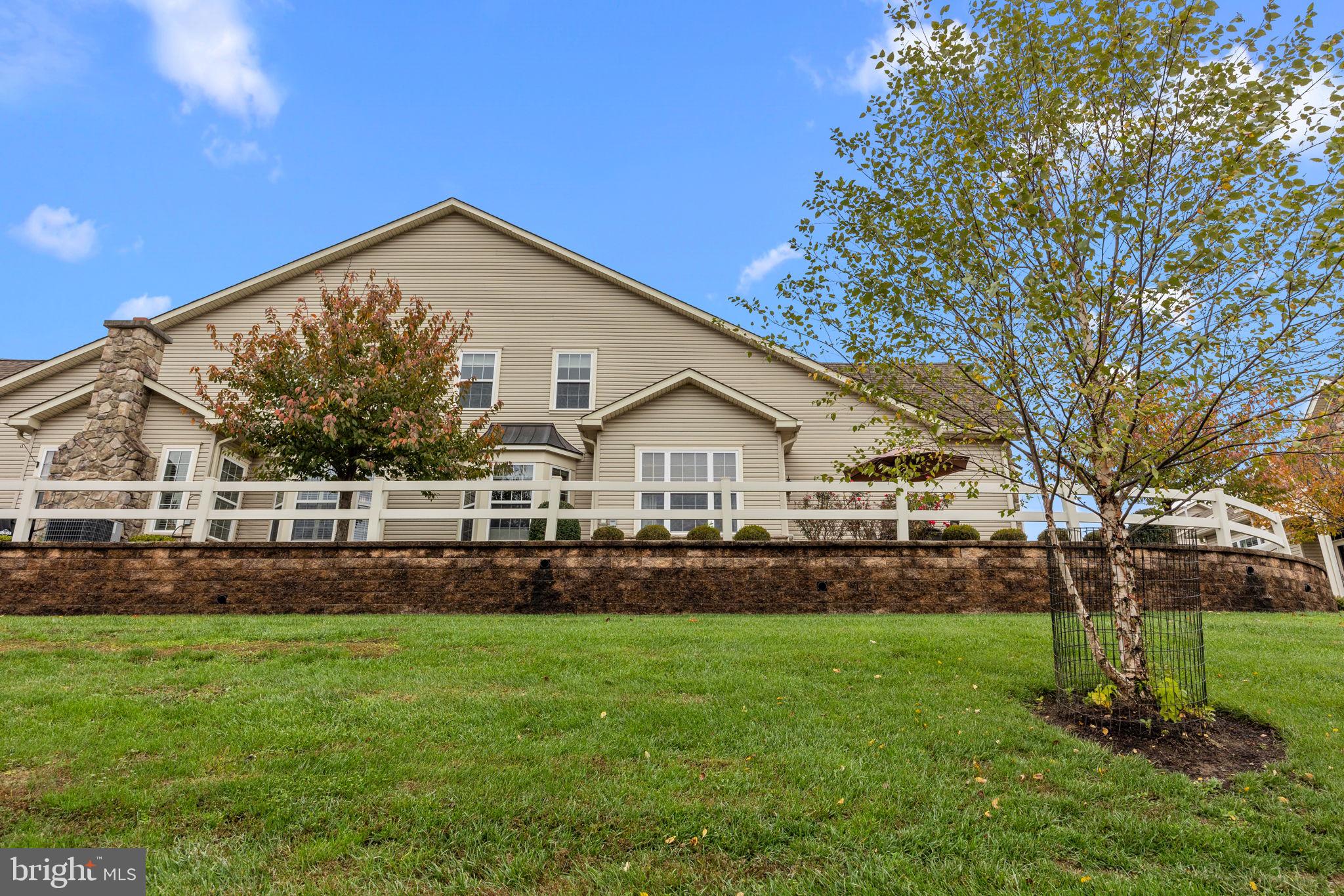 VILLAS OF NEWTOWN - Residential