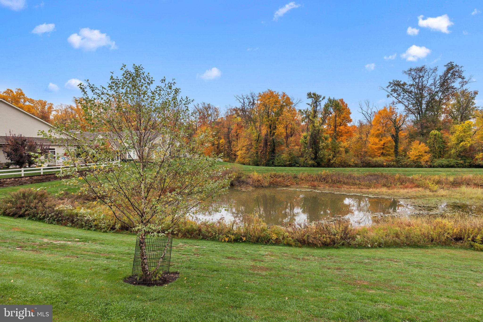 VILLAS OF NEWTOWN - Residential