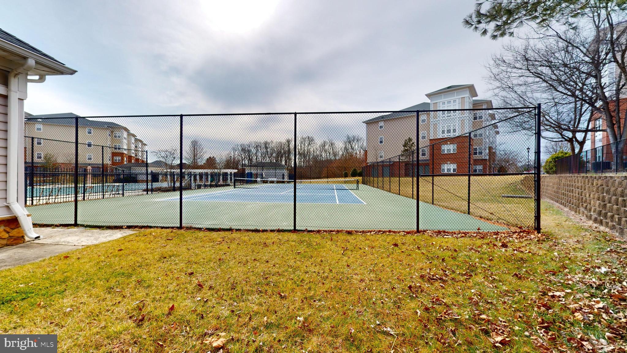 CAMERON GROVE - Residential