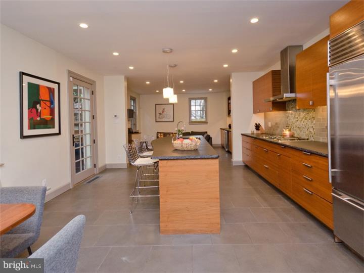 SOCIETY HILL - Residential