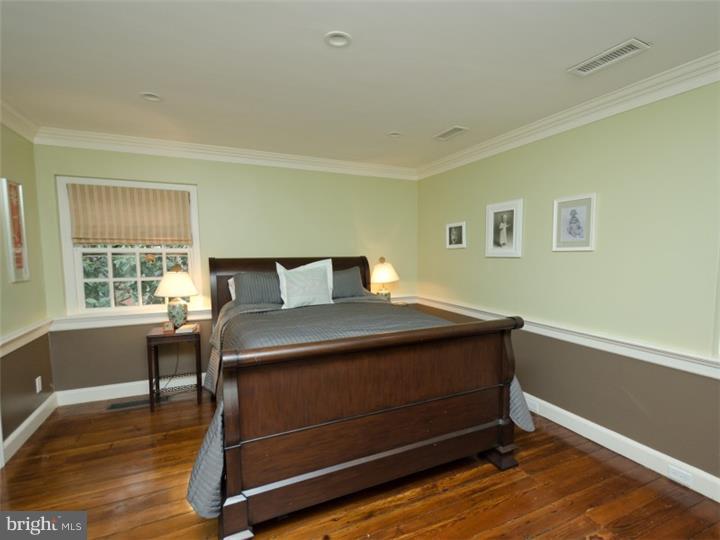 SOCIETY HILL - Residential