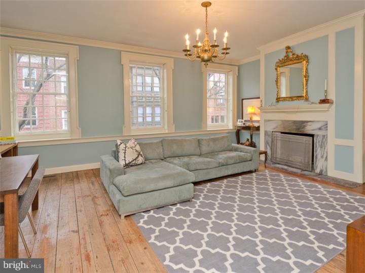 SOCIETY HILL - Residential