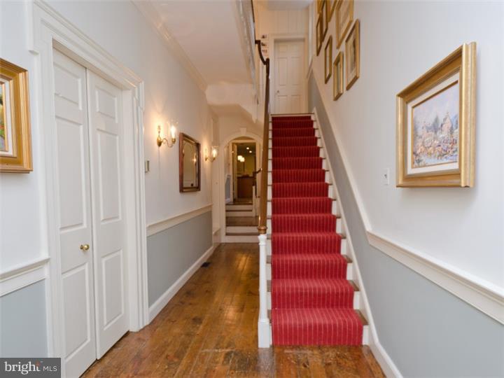 SOCIETY HILL - Residential