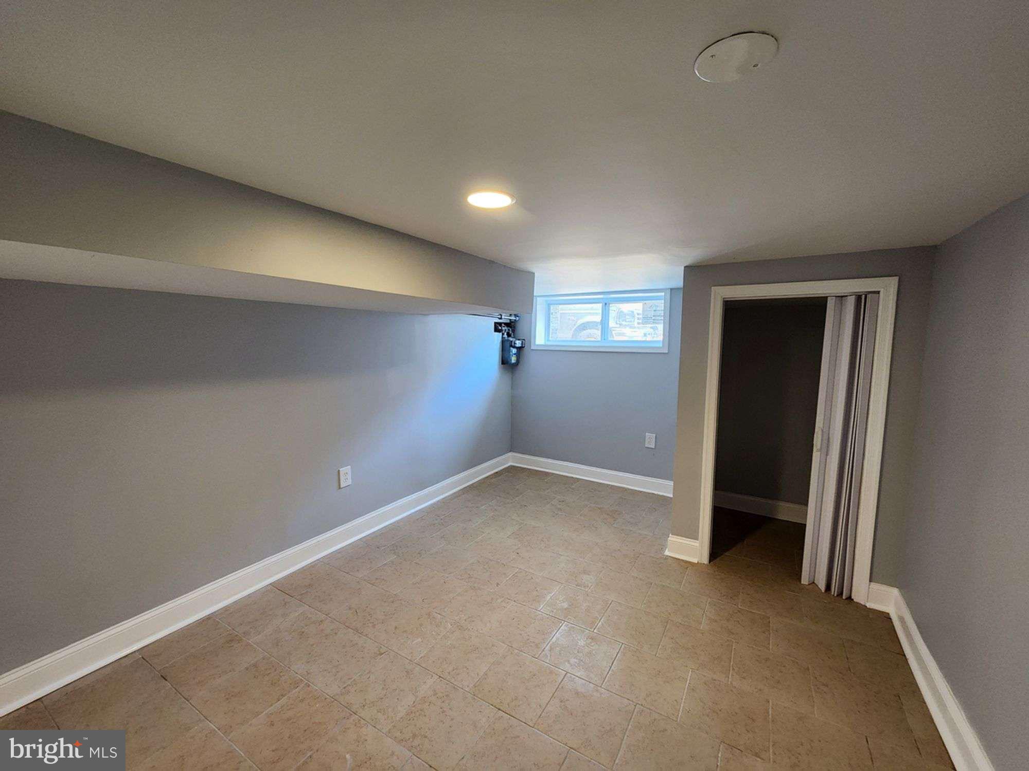 BALTIMORE HIGHLANDS - Residential