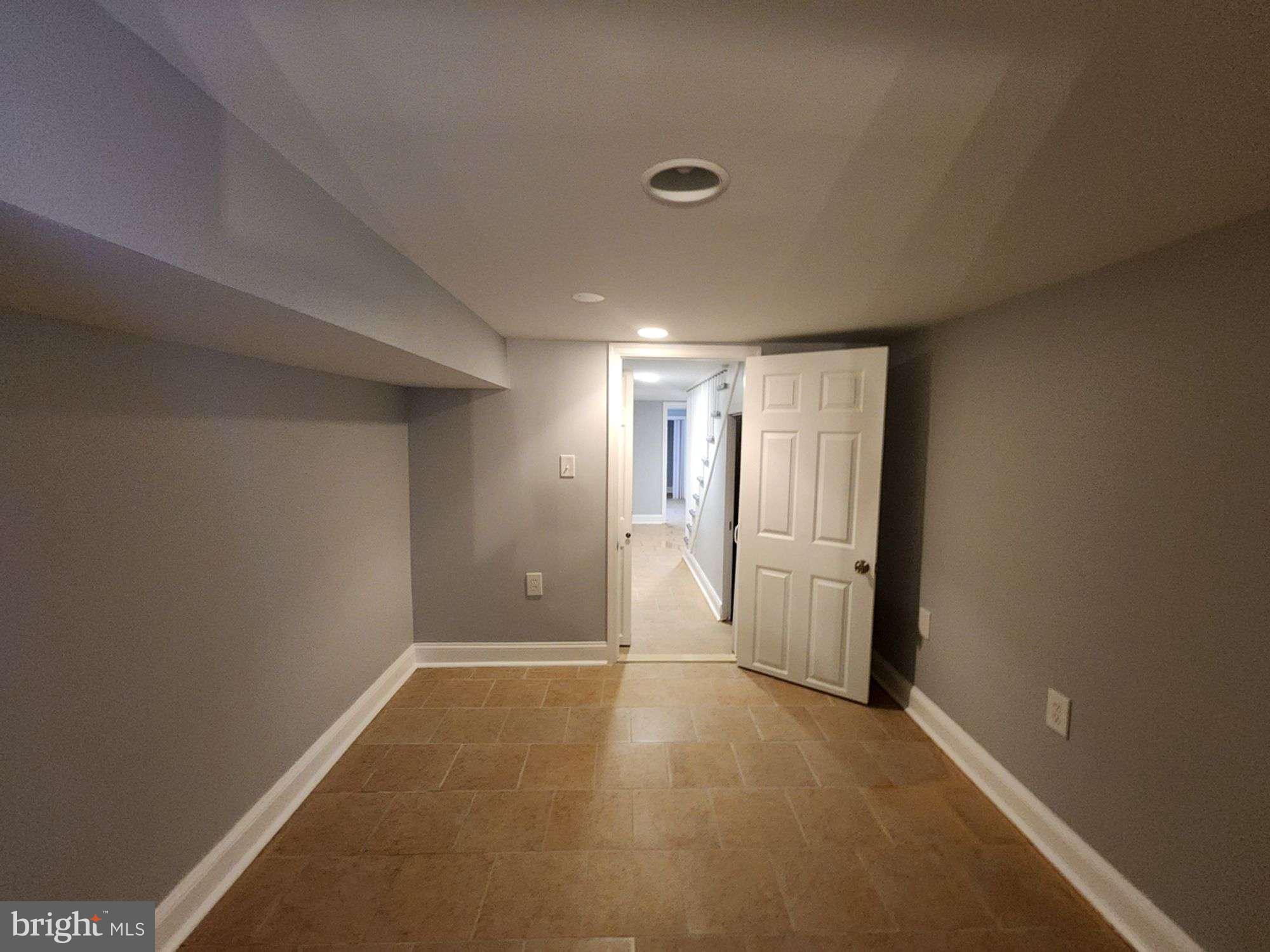 BALTIMORE HIGHLANDS - Residential