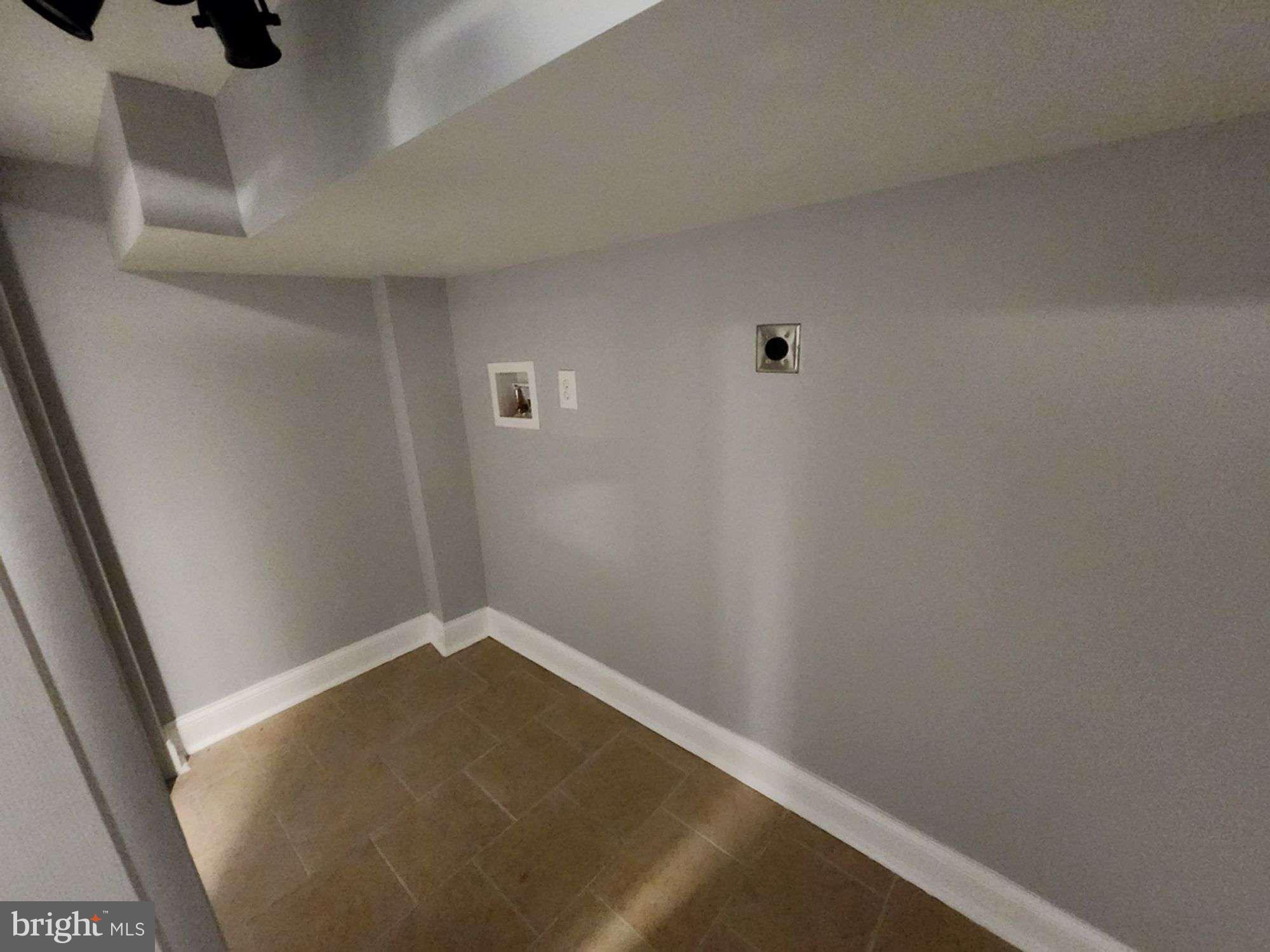 BALTIMORE HIGHLANDS - Residential