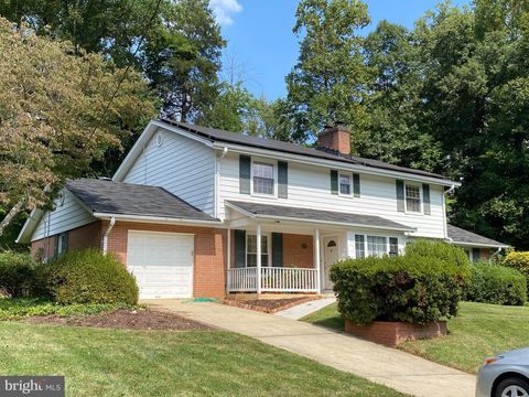 Photo of 6605 Lybrook COURT, Bethesda, MD 20817 (MLS # MDMC2108176)