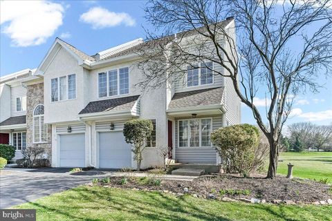 Townhouse For Sale - 48 Buttonwood Drive<br/> EXTON, PA 19341