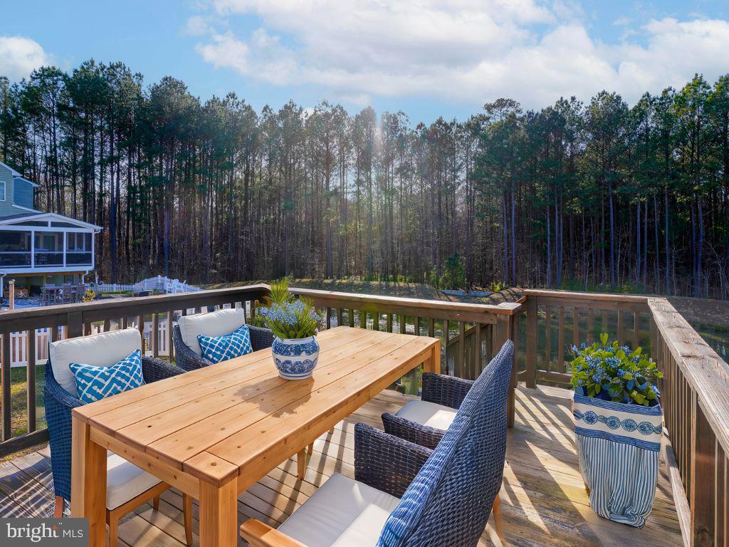 ELIZABETH HILLS PHASE 4 - Residential Lease