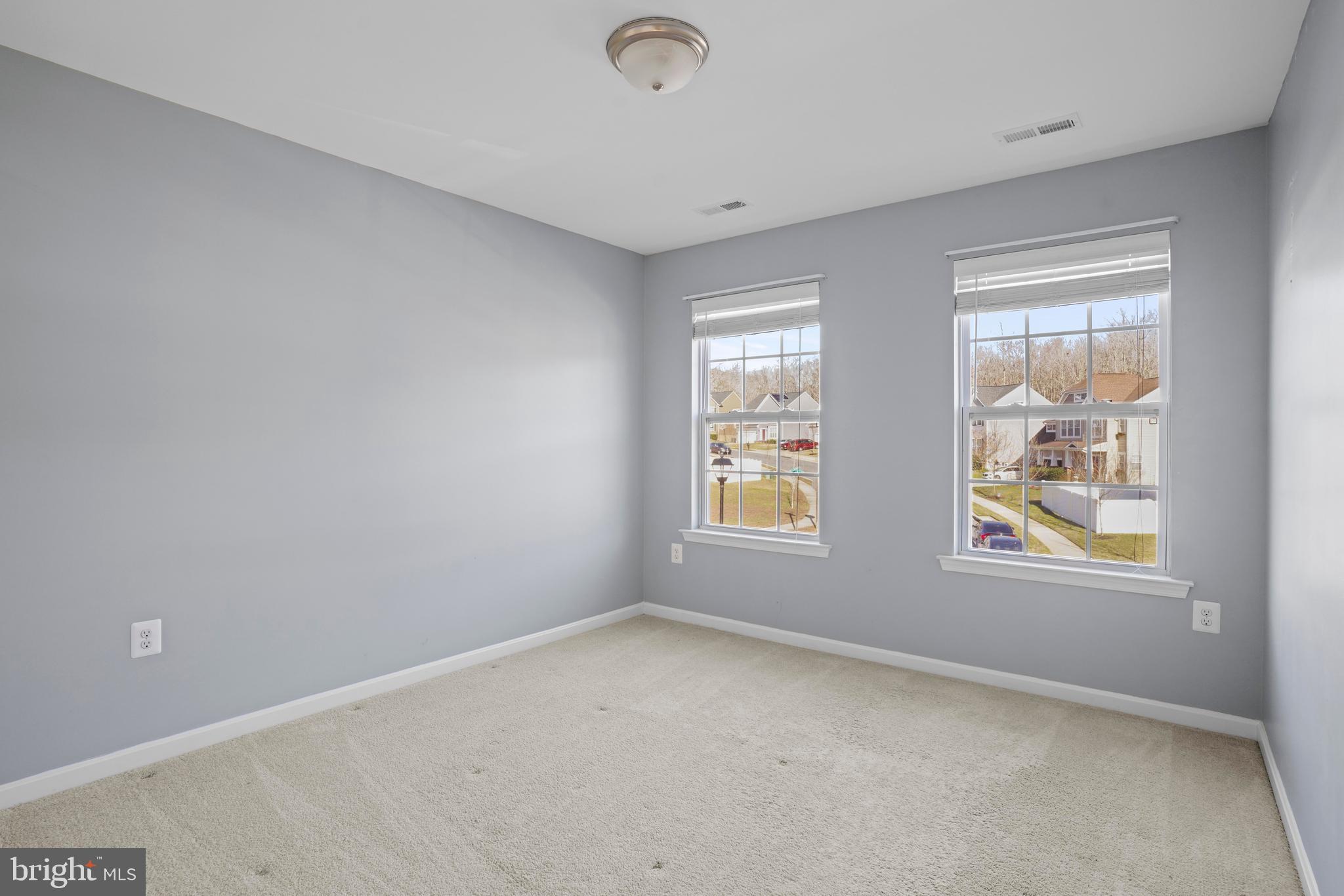 ELIZABETH HILLS PHASE 4 - Residential Lease