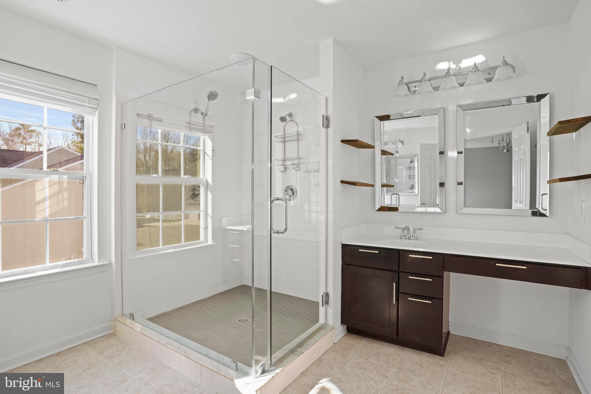 ELIZABETH HILLS PHASE 4 - Residential Lease