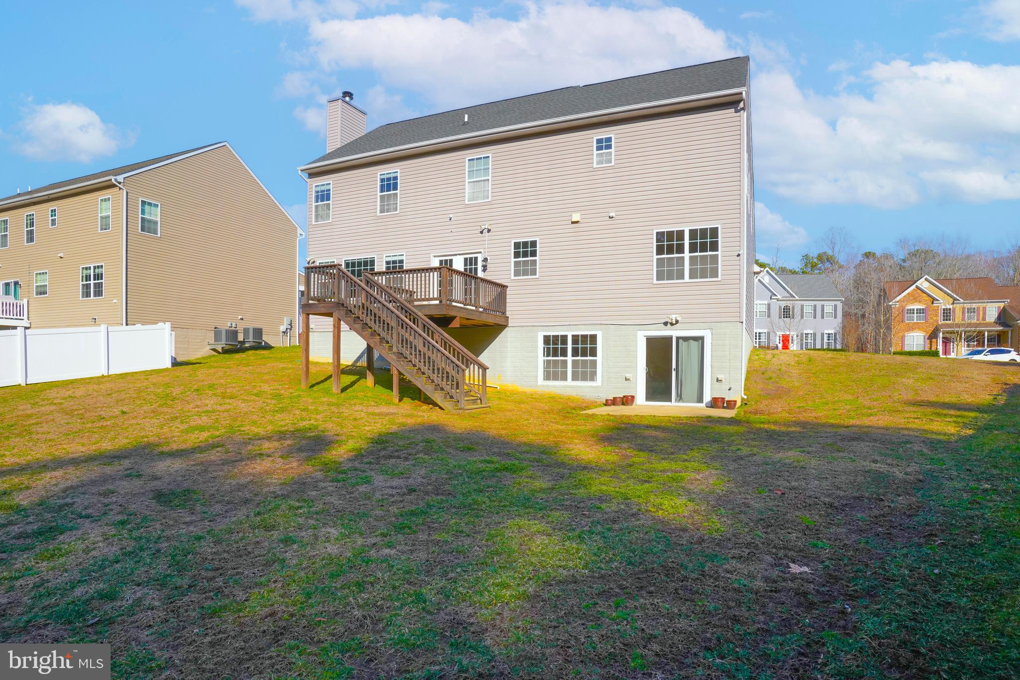 ELIZABETH HILLS PHASE 4 - Residential Lease