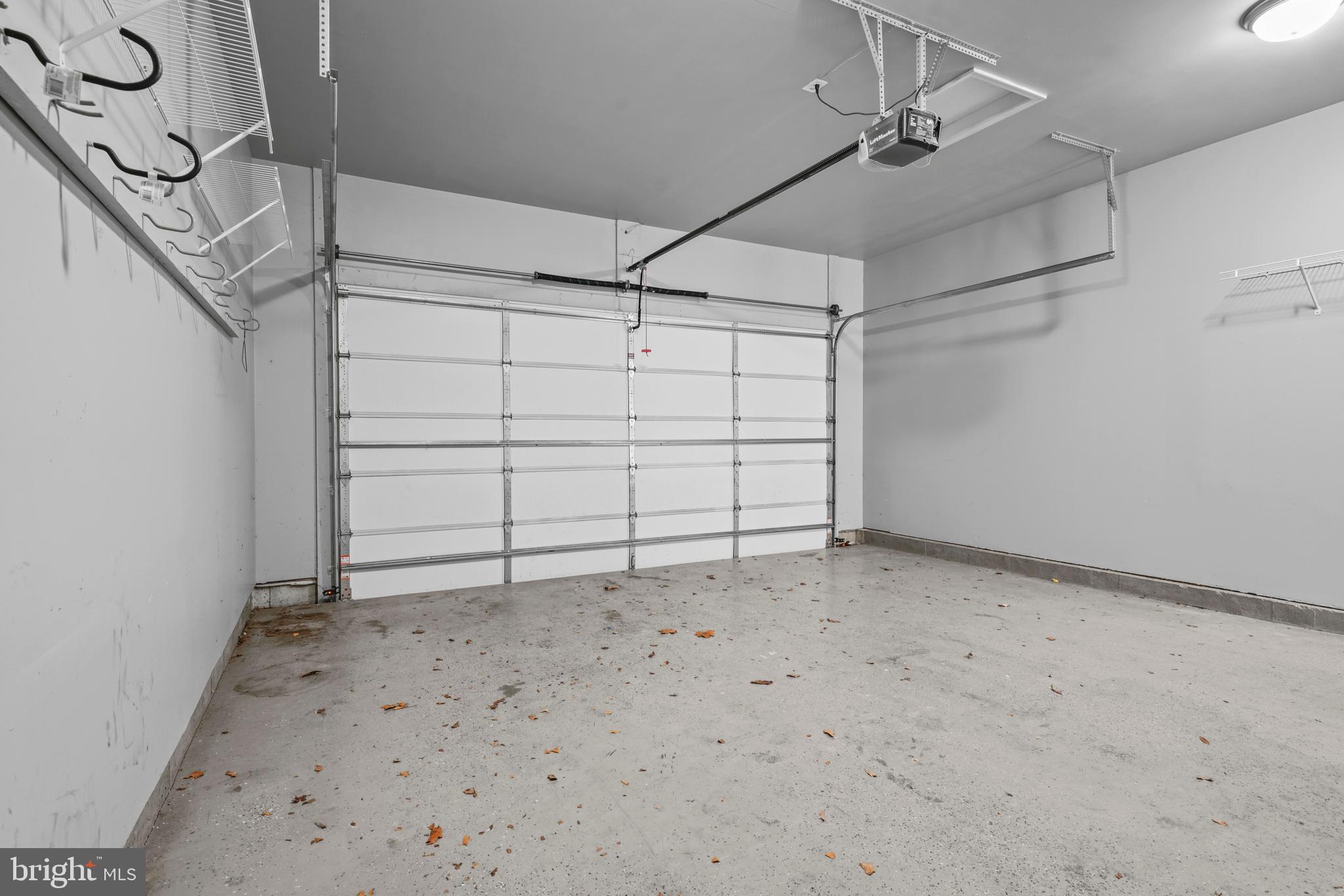 ELIZABETH HILLS PHASE 4 - Residential Lease