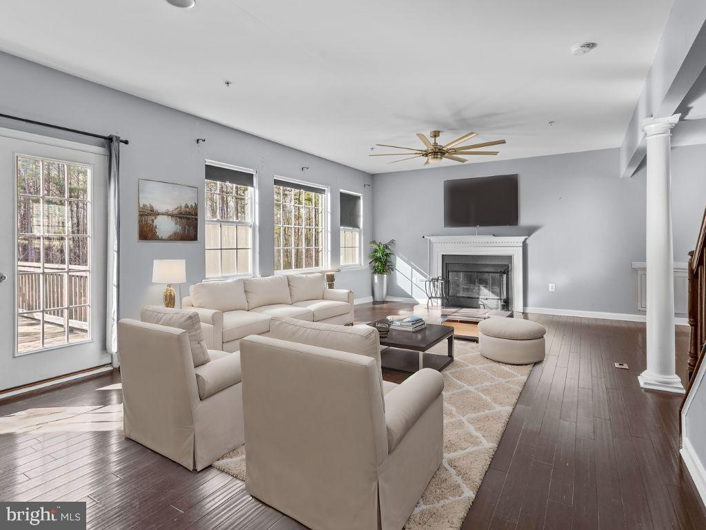 ELIZABETH HILLS PHASE 4 - Residential Lease