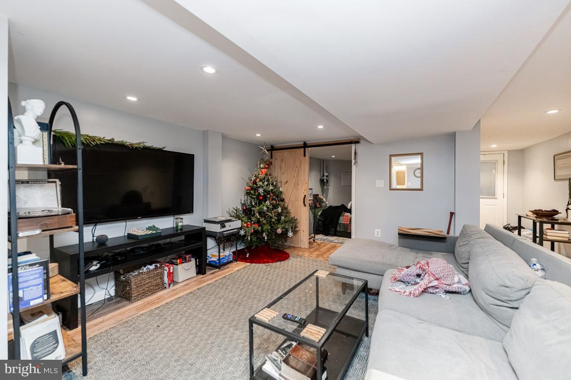 4509 15TH STREET NW B