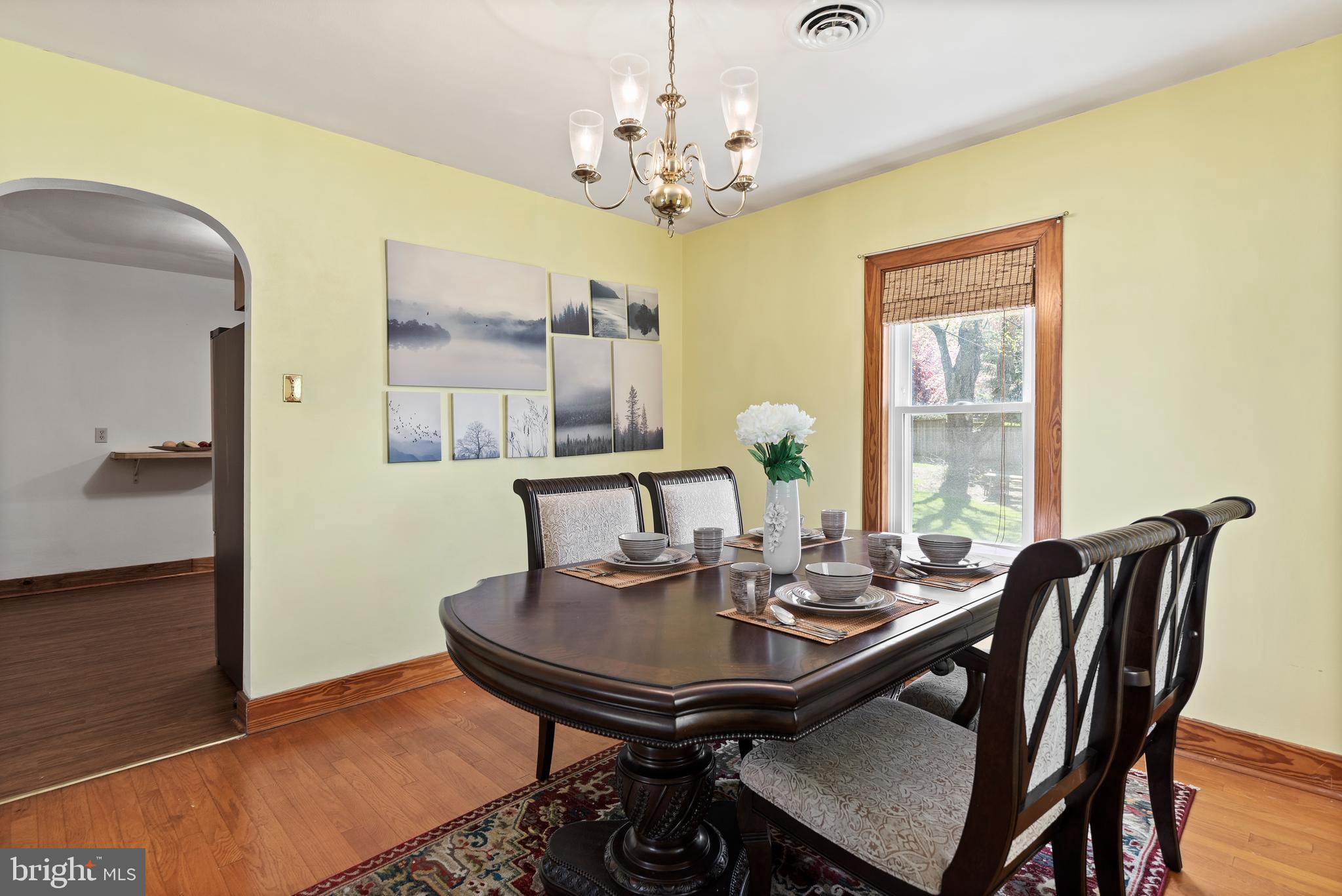 HALLWOOD HEIGHTS - Residential