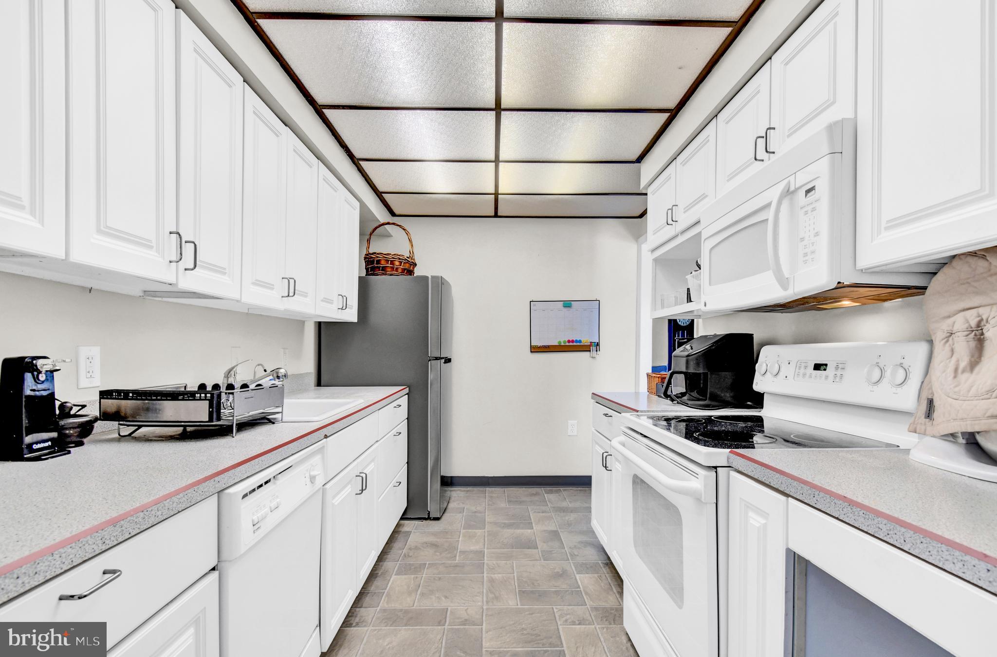 ROSSMOOR MUTUAL #13 - Residential