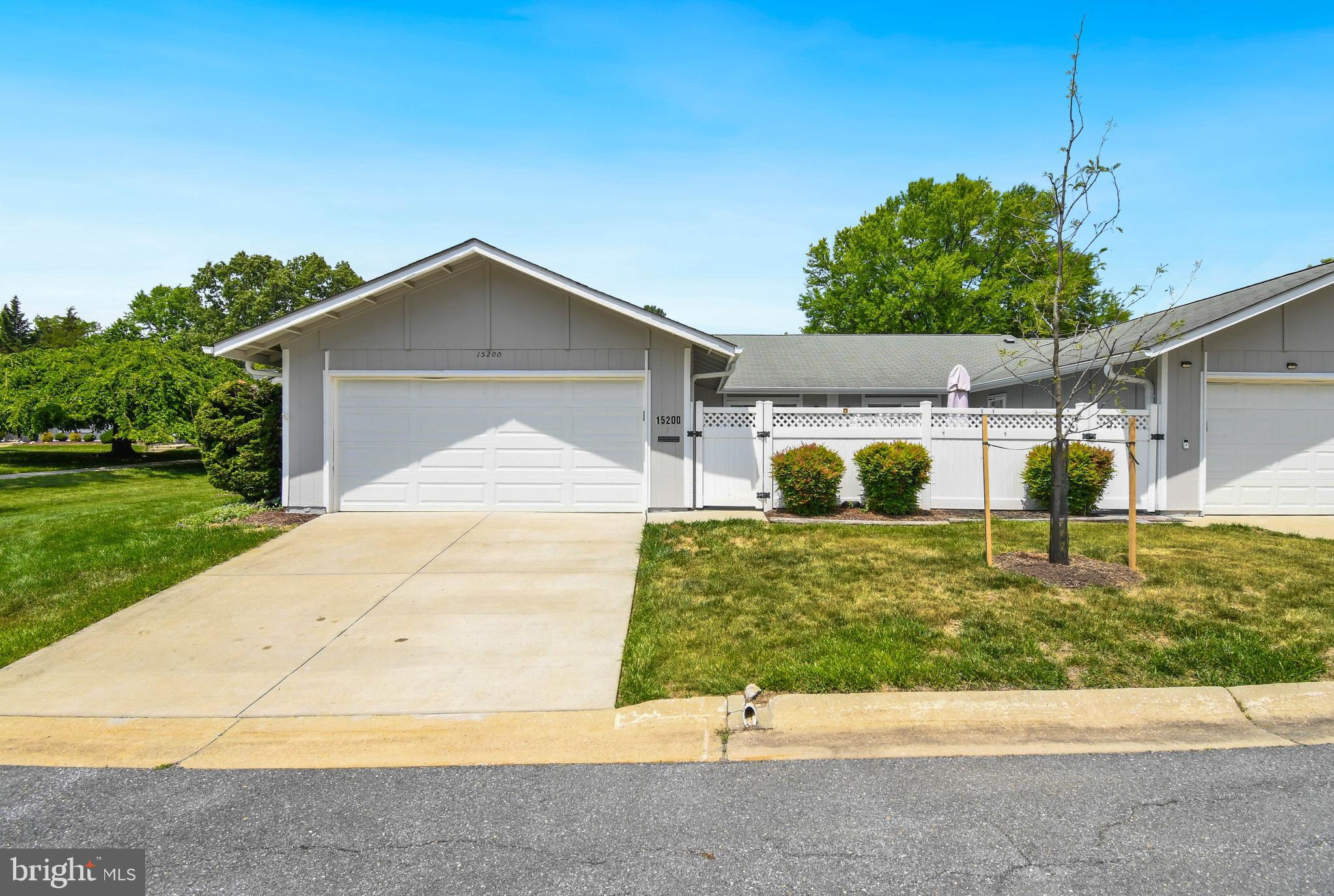 ROSSMOOR MUTUAL #13 - Residential