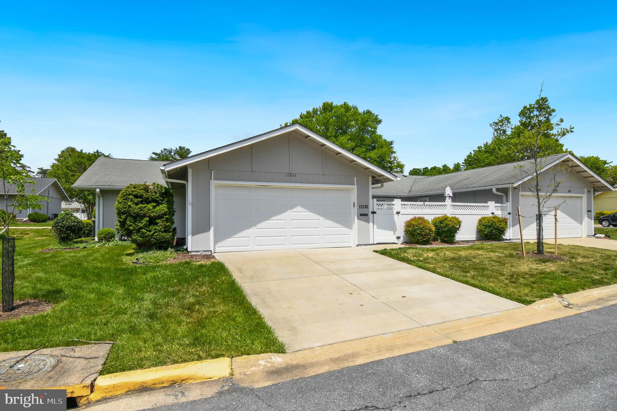 ROSSMOOR MUTUAL #13 - Residential