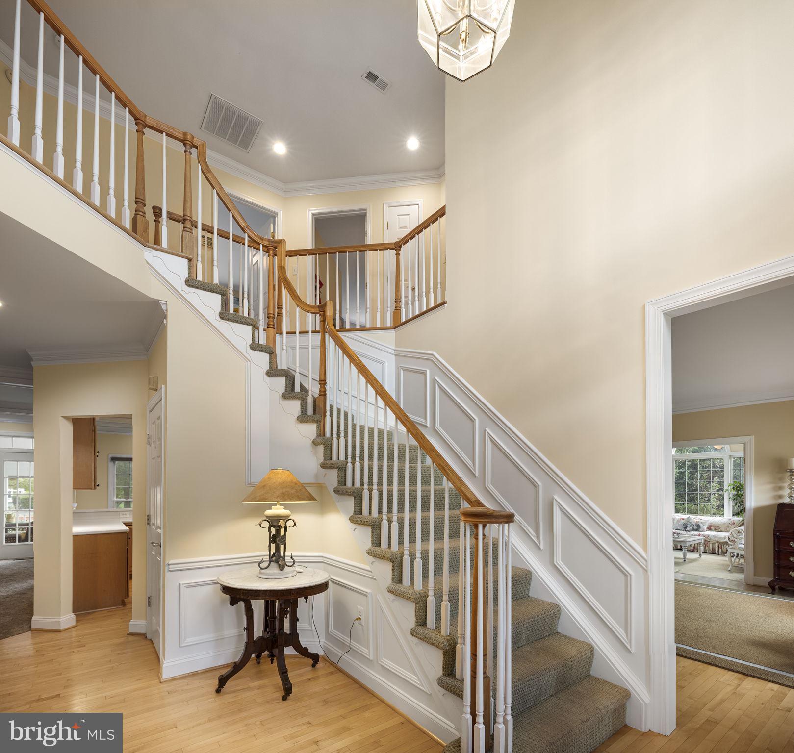 FARMINGTON ON THE GREEN - Residential