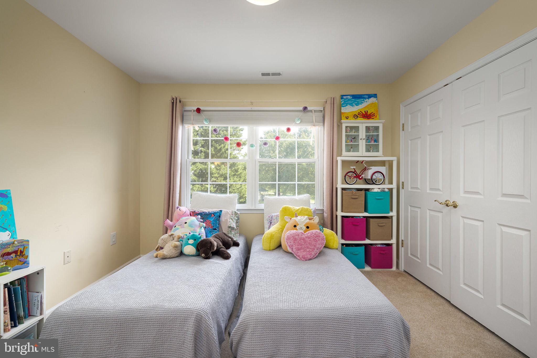 FARMINGTON ON THE GREEN - Residential