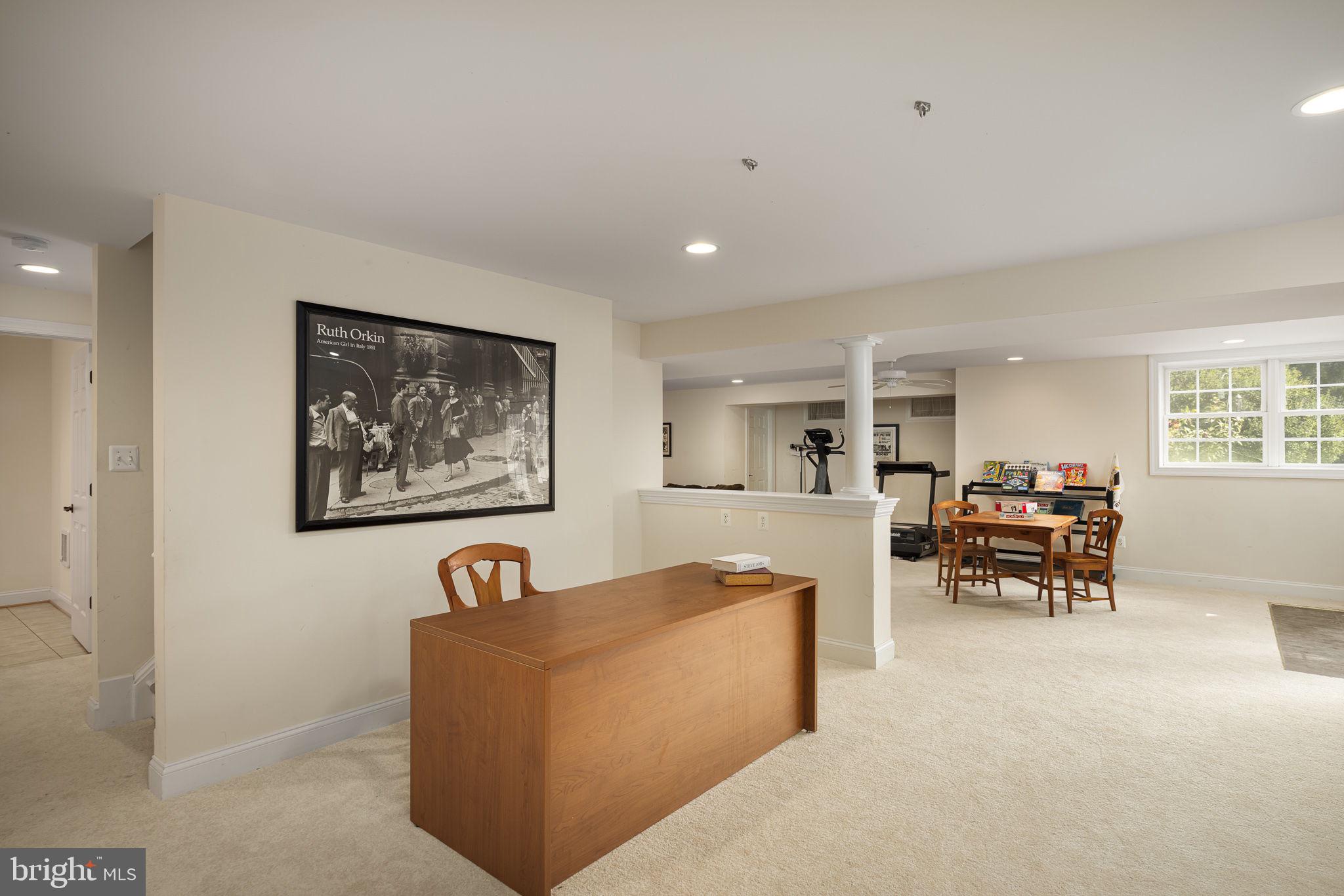 FARMINGTON ON THE GREEN - Residential