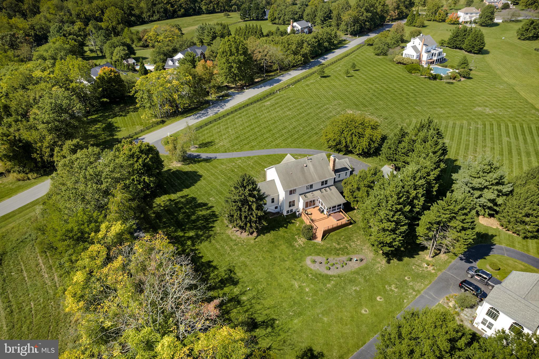 FARMINGTON ON THE GREEN - Residential