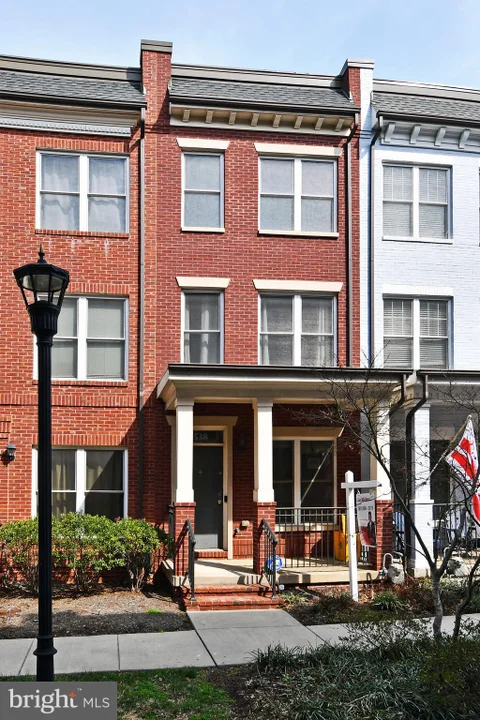 MLS: DCDC2252264