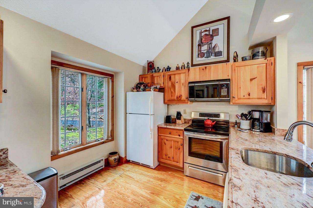 SNOW RIDGE VILLAGE - Residential