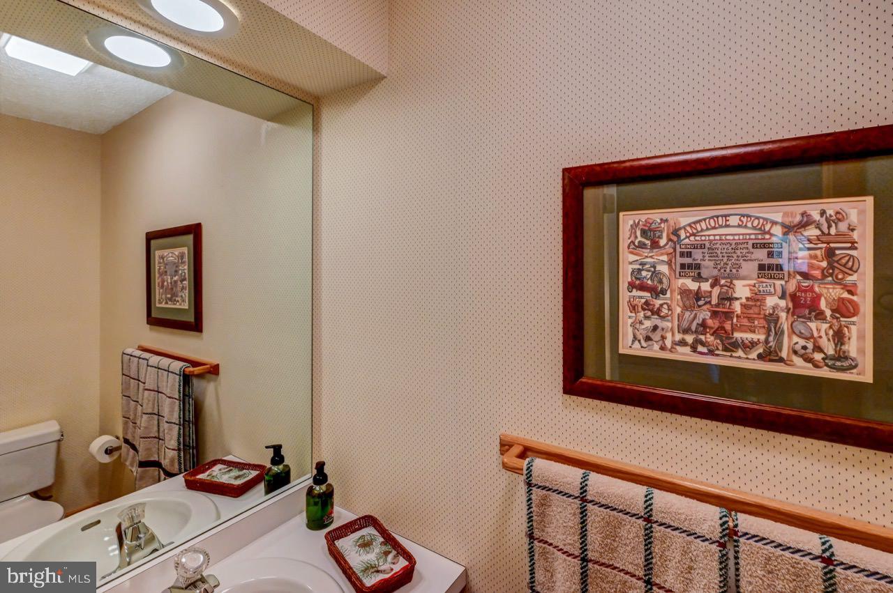 SNOW RIDGE VILLAGE - Residential