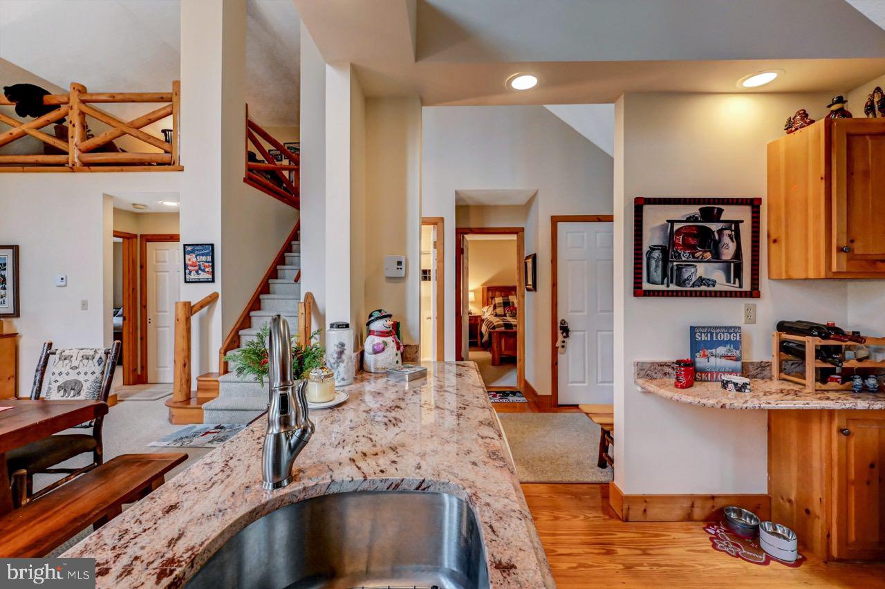 SNOW RIDGE VILLAGE - Residential