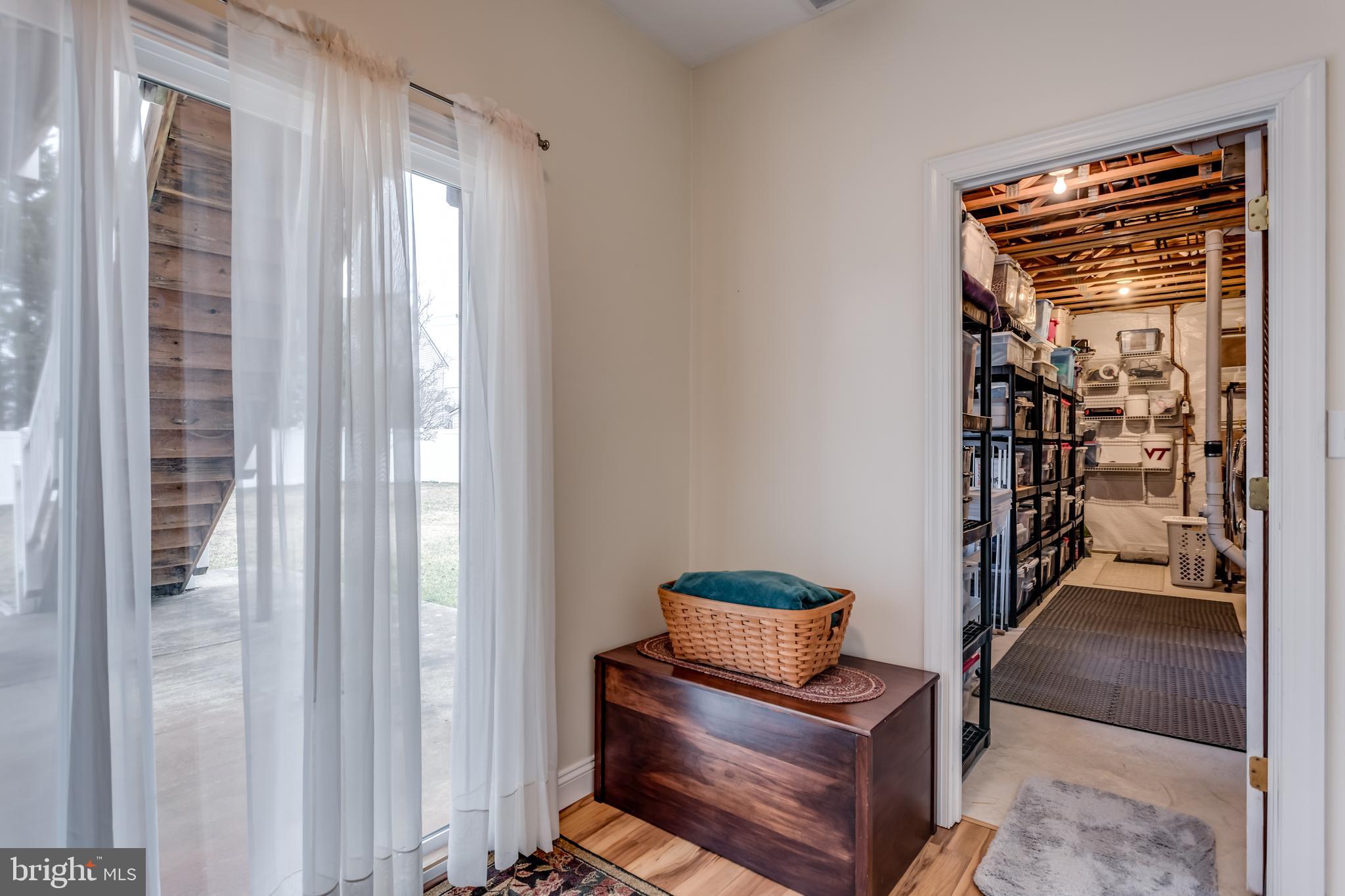 MOSBY STATION - Residential