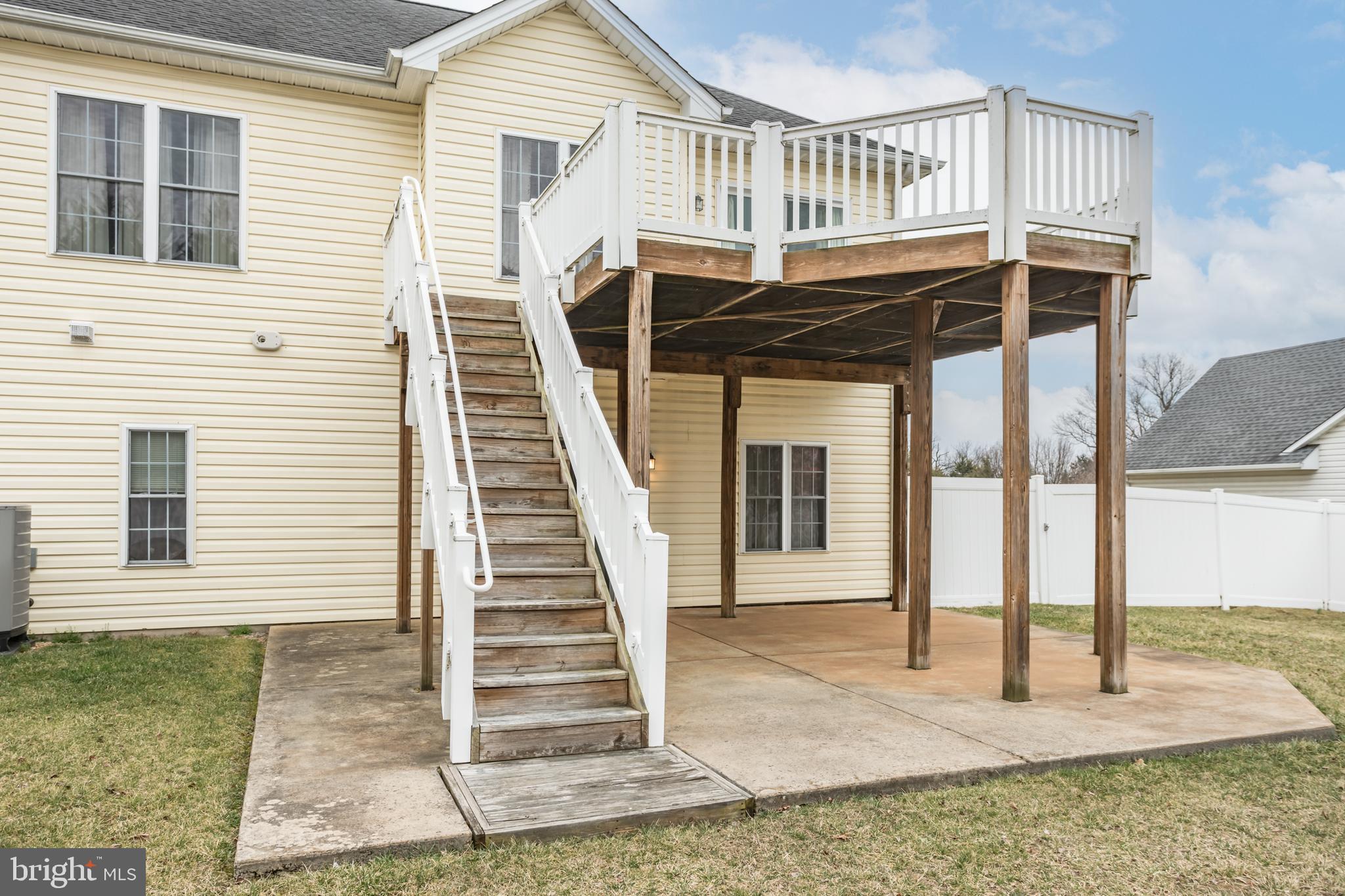 MOSBY STATION - Residential