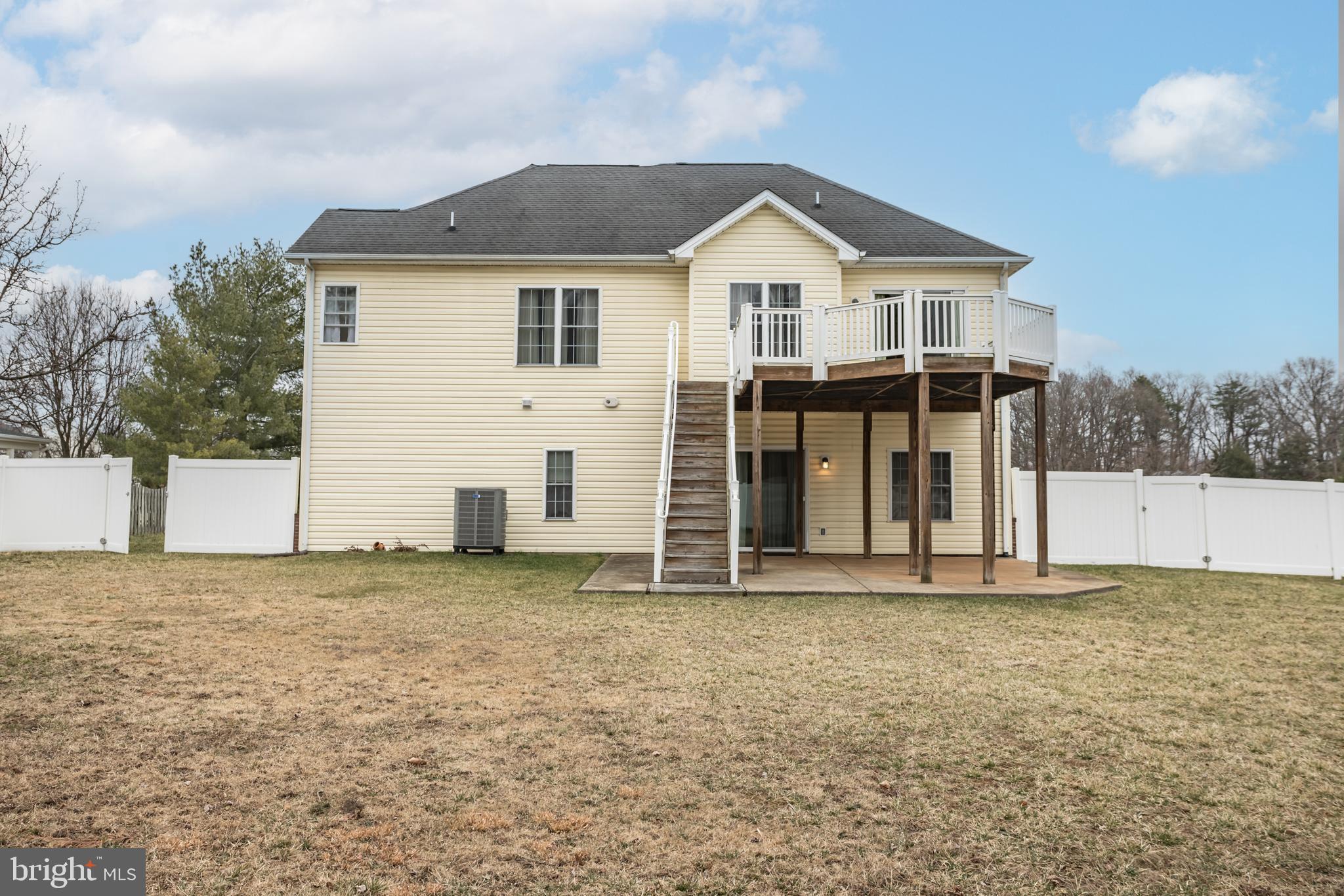 MOSBY STATION - Residential