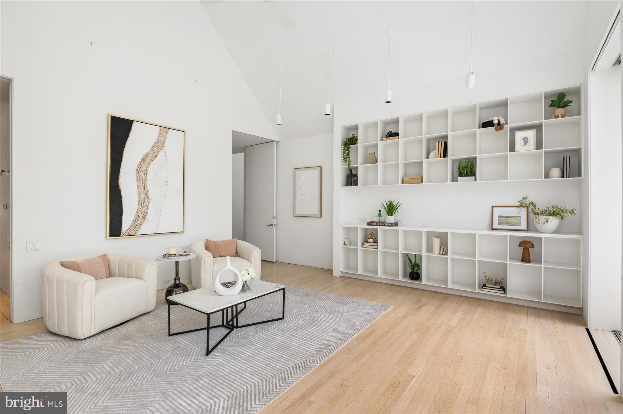 POTOMAC OUTSIDE - Residential