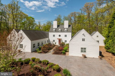 Photo of 10310 Riverwood Dr, POTOMAC, MD 20854 (MLS # MDMC2221774)