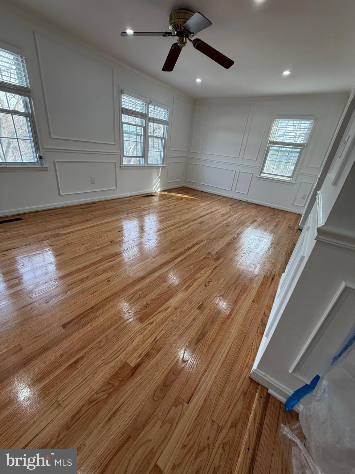 9525 GREENCASTLE LANE