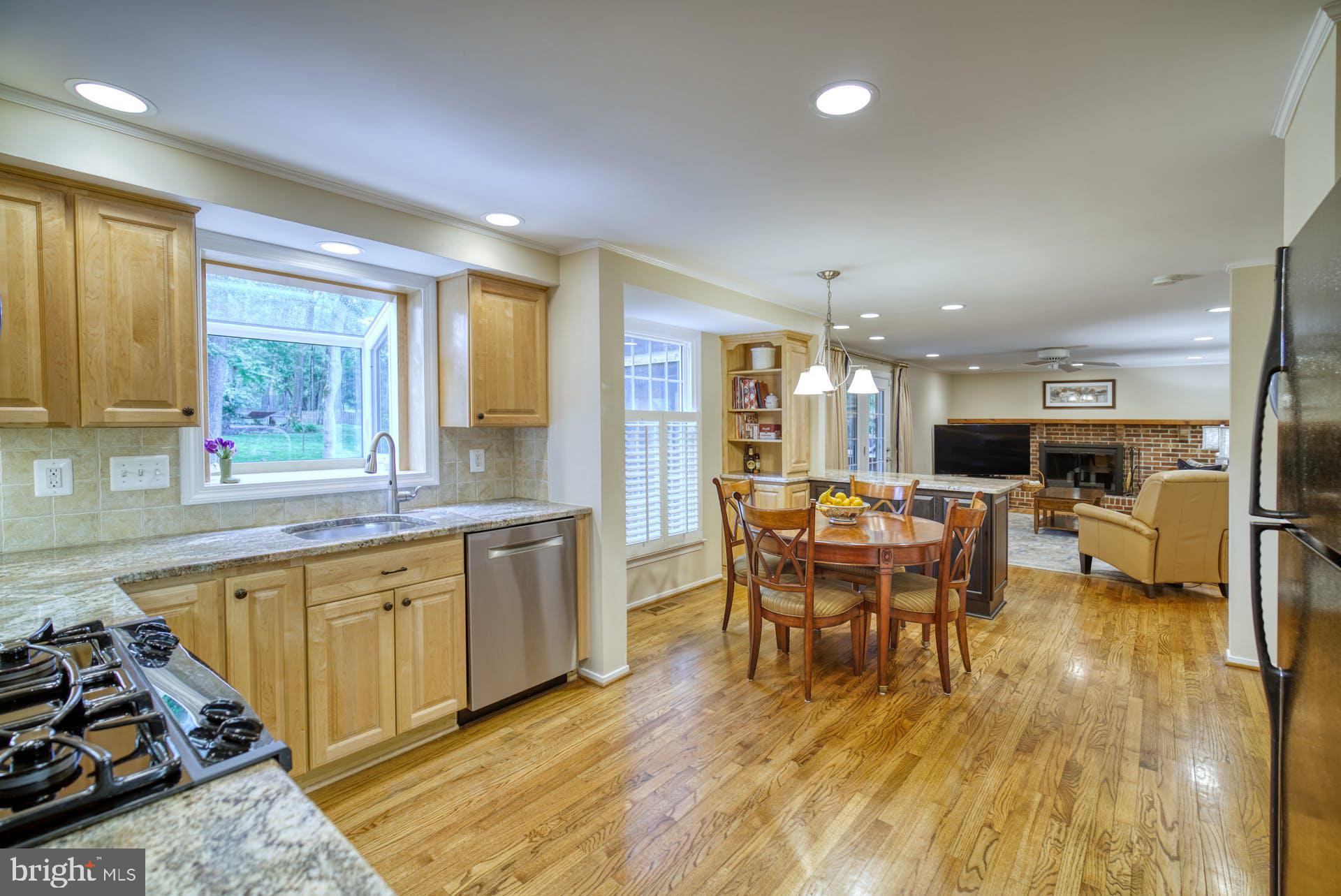 LONGWOOD KNOLLS - Residential